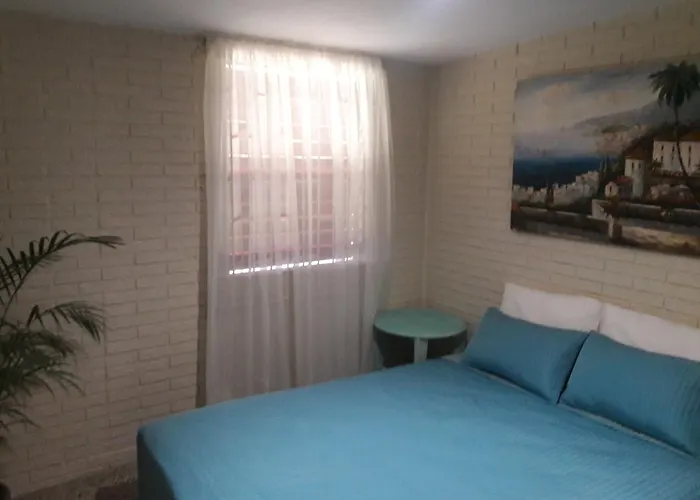 Holiday home Saltaire Rose Hall 10 Mins Hike To Montego Bay